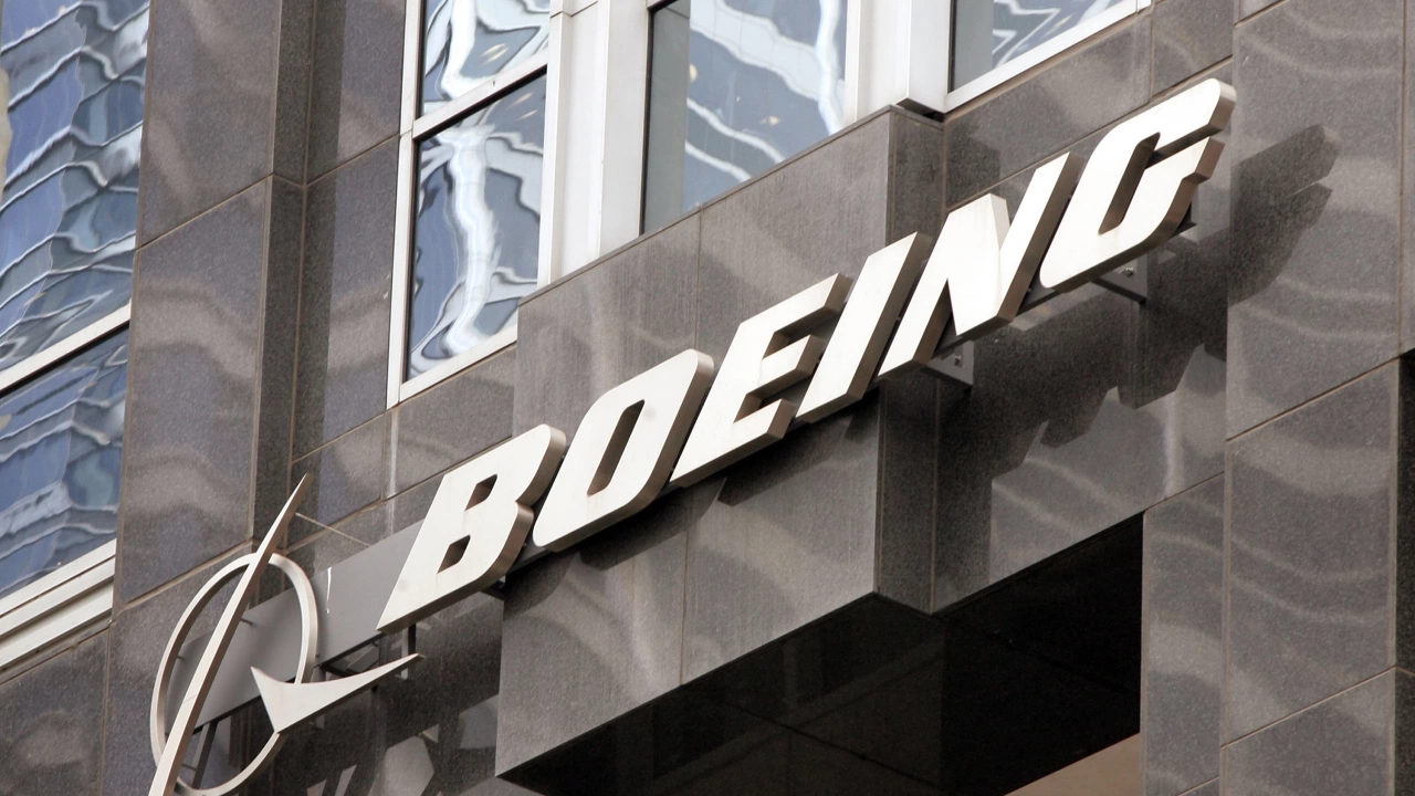 Боинг Boeing свали 141 самолета от списъка на вече поръчаните
