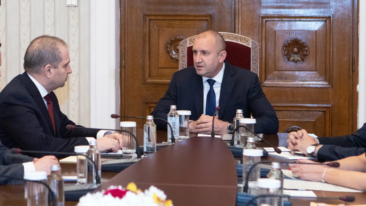 Президентът проведе среща днес на Дондуков 2 със заместник министър