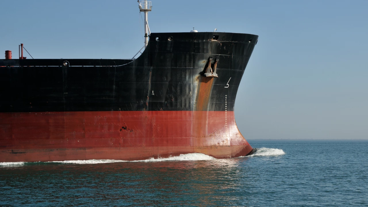 Търговски кораб тръгнал от Египет за Малта и превозващ 750