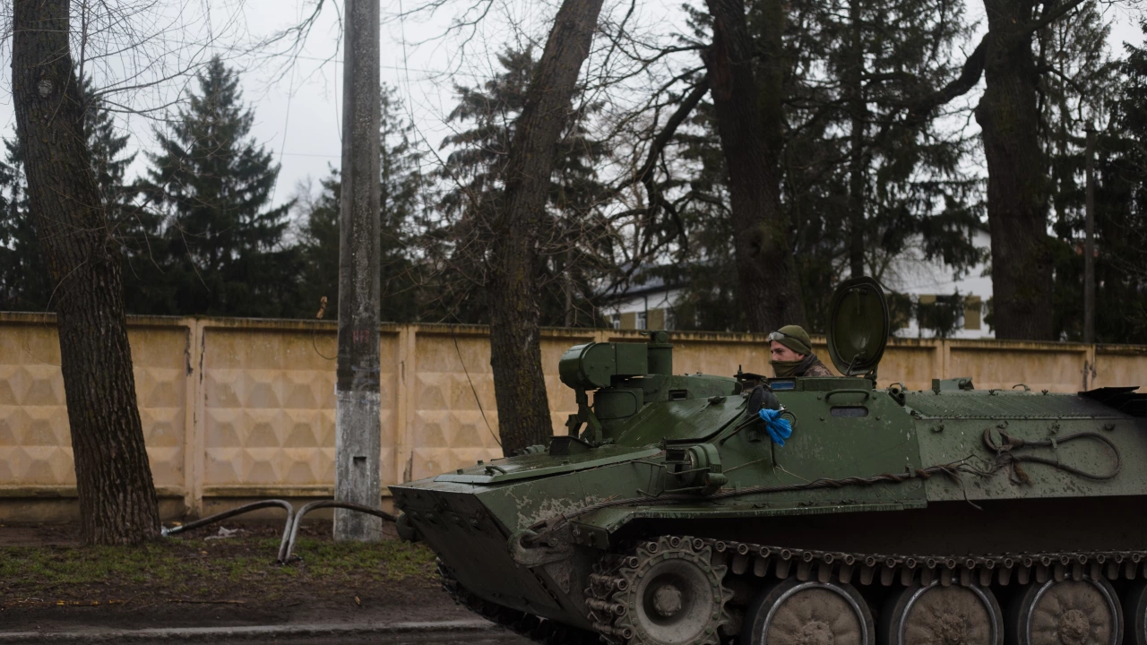 Украинската агенция УНИАН съобщи че руските войски са взели под