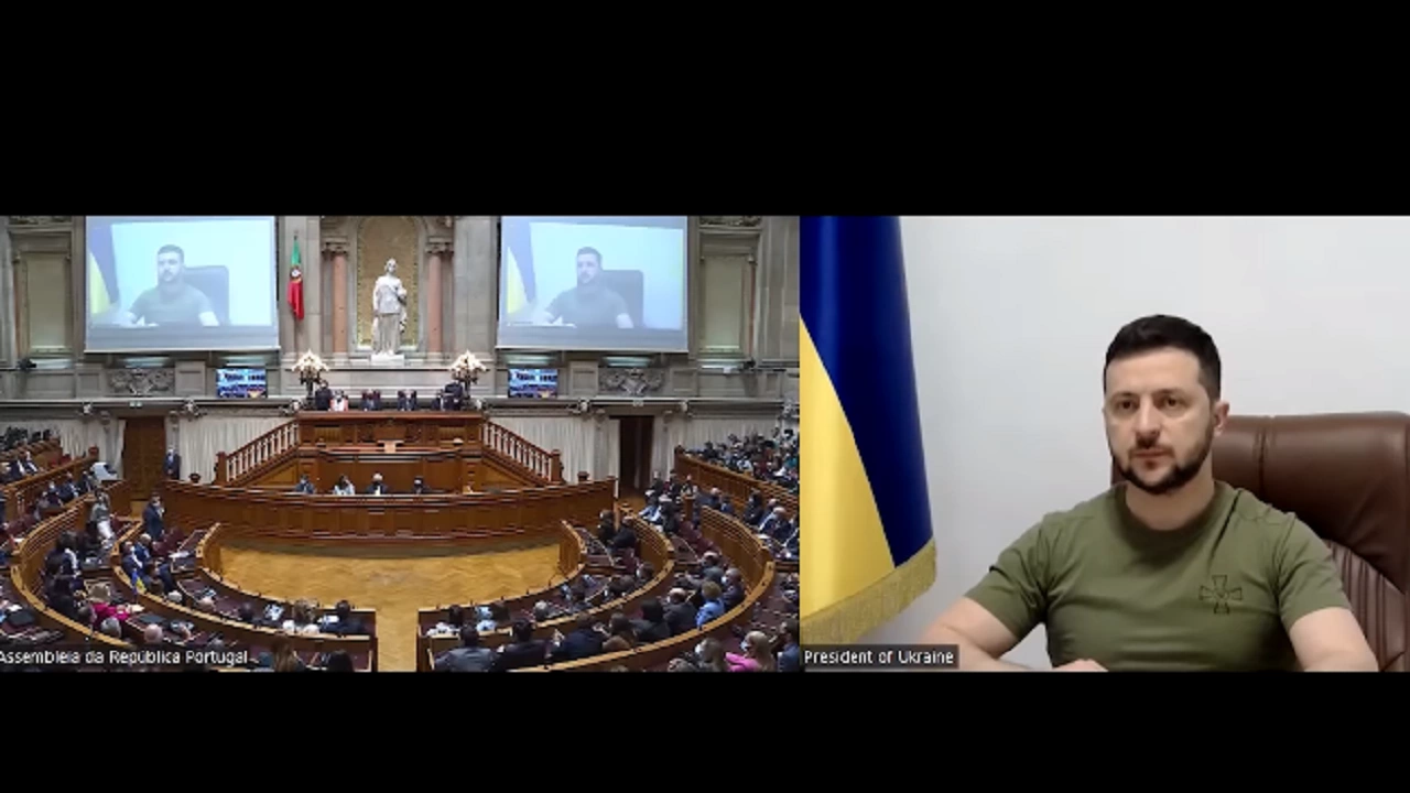 Украинският президент Володимир Зеленски говори пред португалския парламент за да