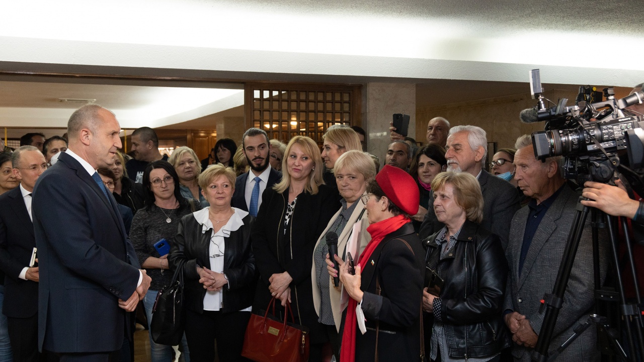 Президентът Радев се срещна с българската общност в Испания