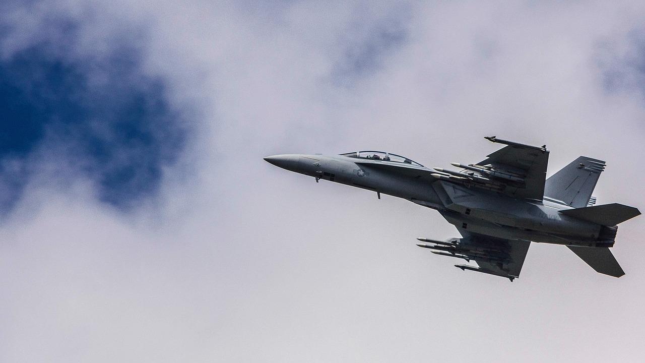 Руски военен самолет е нарушил въздушното пространство на Швеция