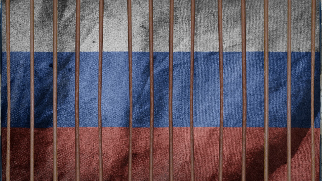 Съд в Русия е постановил предсрочното освобождаване на бившия министър