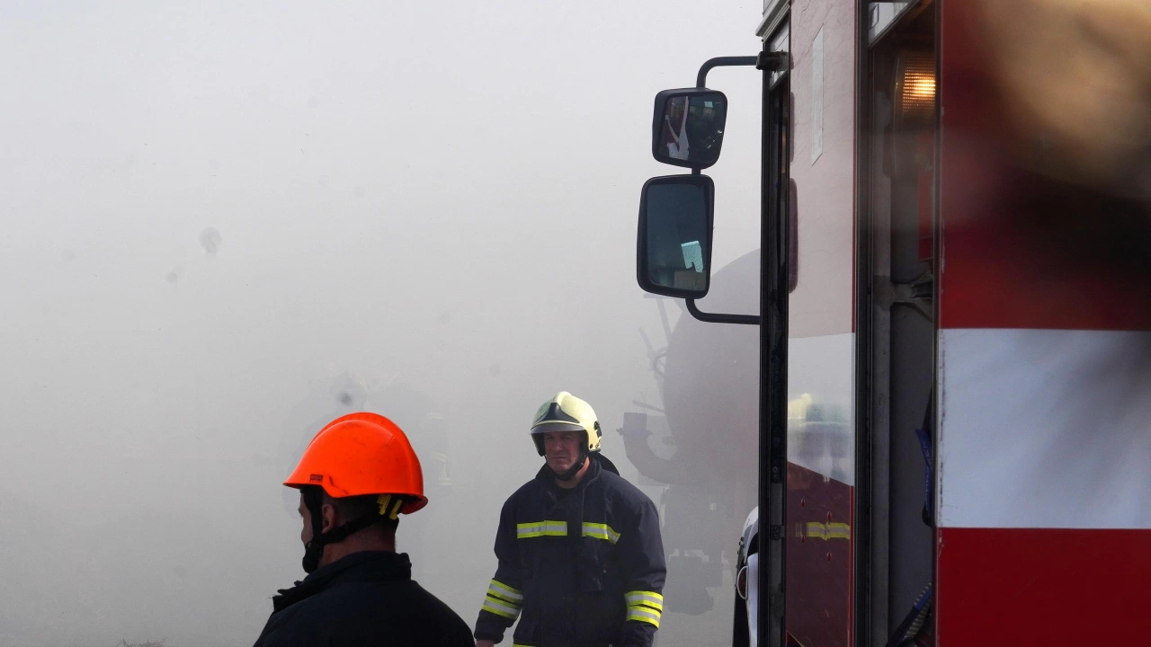 Пожарът който избухна вчера следобед в автоморга край Ямбол беше