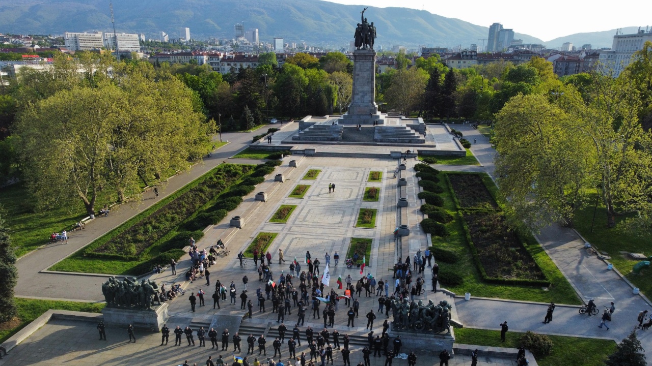 Бой пред Паметника на съветската армия в София