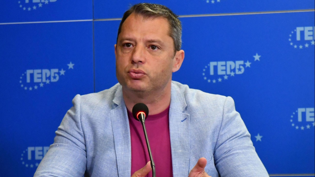 Делян Добрев: Мерките, предлагани от правителството, са подигравка за българския бизнес