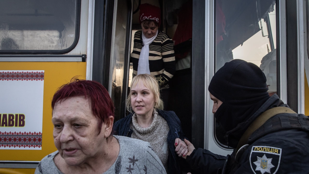 Евакуацията от украинския град Мариупол за 2 май беше отложена
