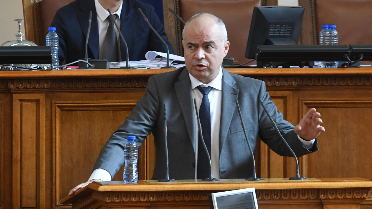 Българският парламент намери едно разумно решение за помощта за Украйна