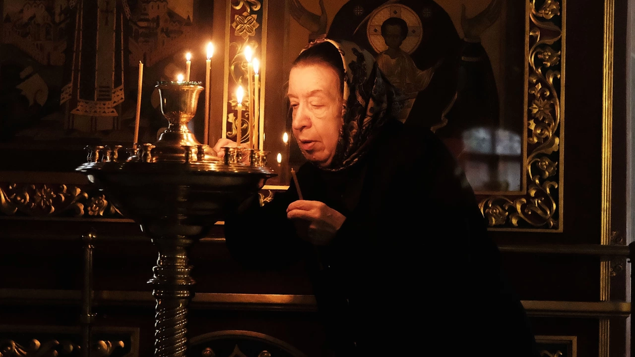 Църногорският манастир Св св Козма и Дамян публикува клип с