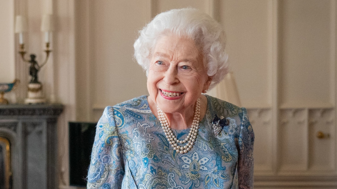 Кралица Елизабет II няма да присъства на откриването на парламента
