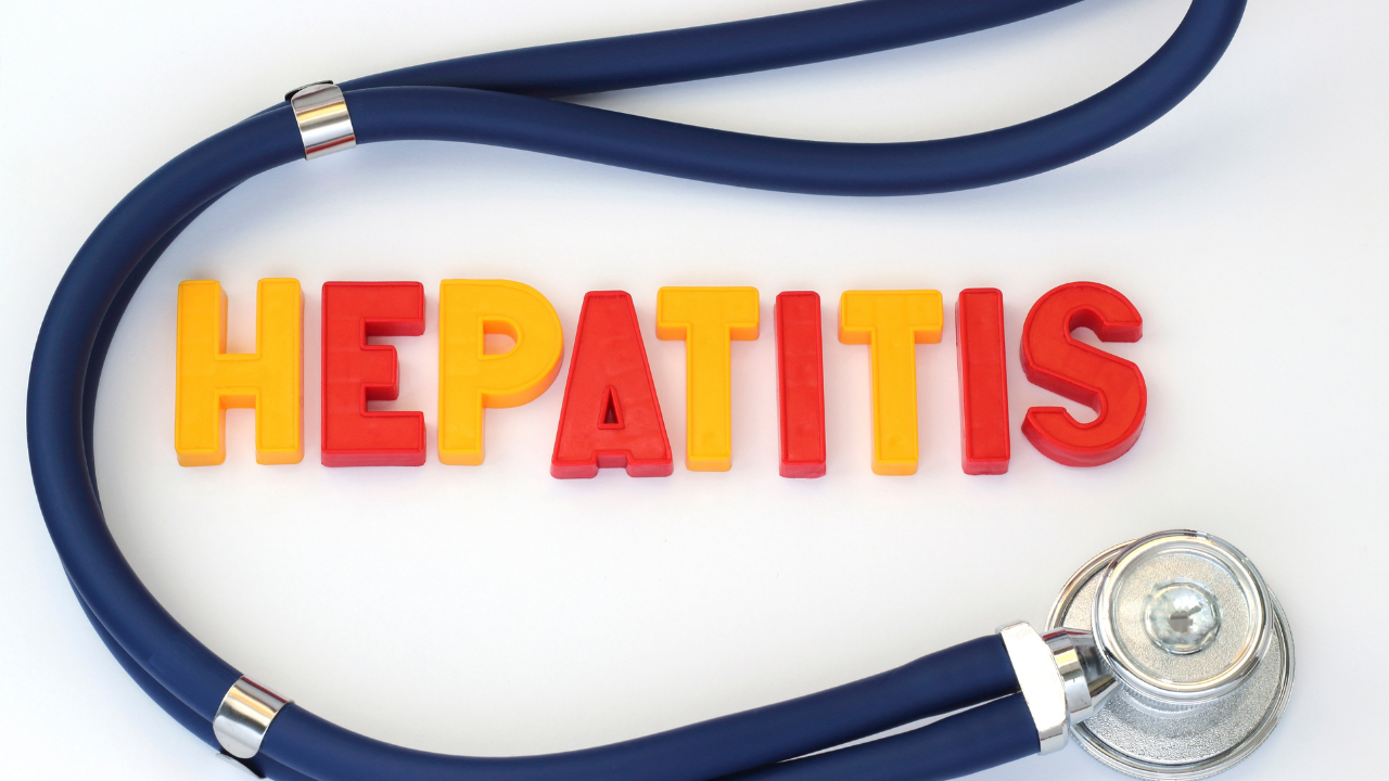 Великобритания разследва предаване на хепатит от животни на деца