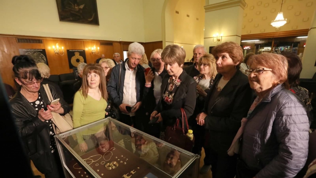 По инициатива на ГЕРБ/СДС: Варненското съкровище блесна в парламента