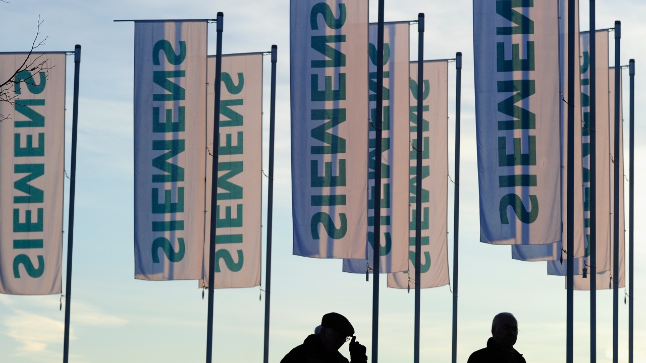 Немският конгломерат Siemens също напуска Русия