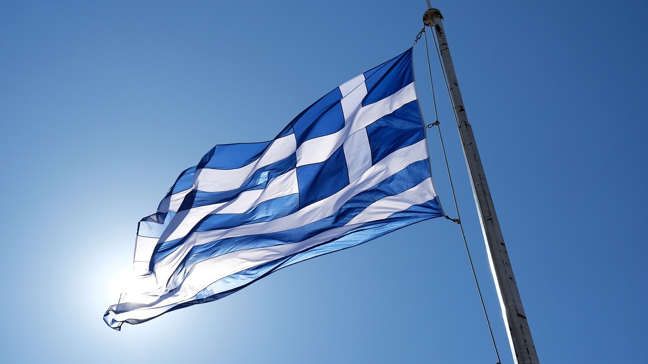 Гърция подкрепя влизането в НАТО на Швеция и Финландия, каза Дендиас