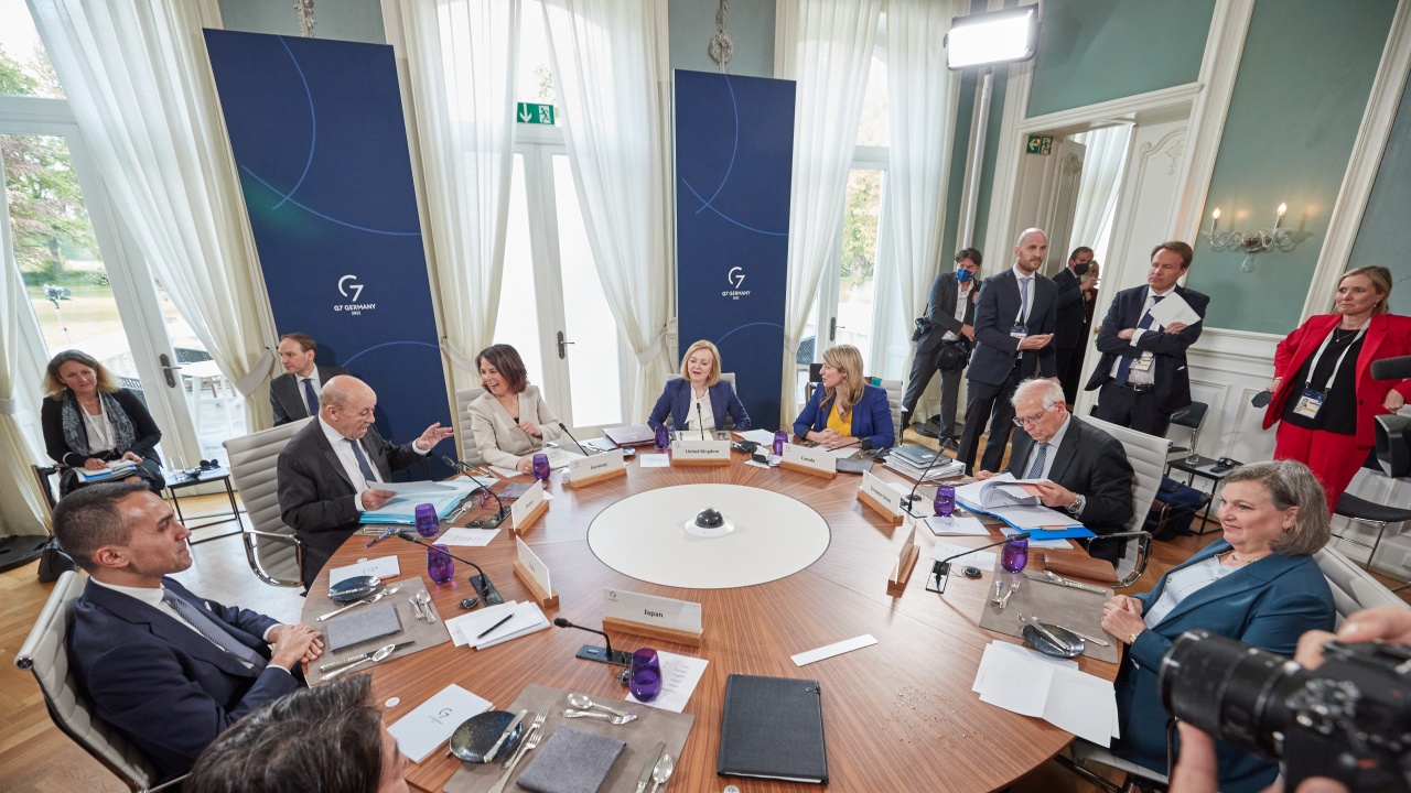 Г-7 дава на Украйна 18,4 млрд. долара, за да посреща разходите си