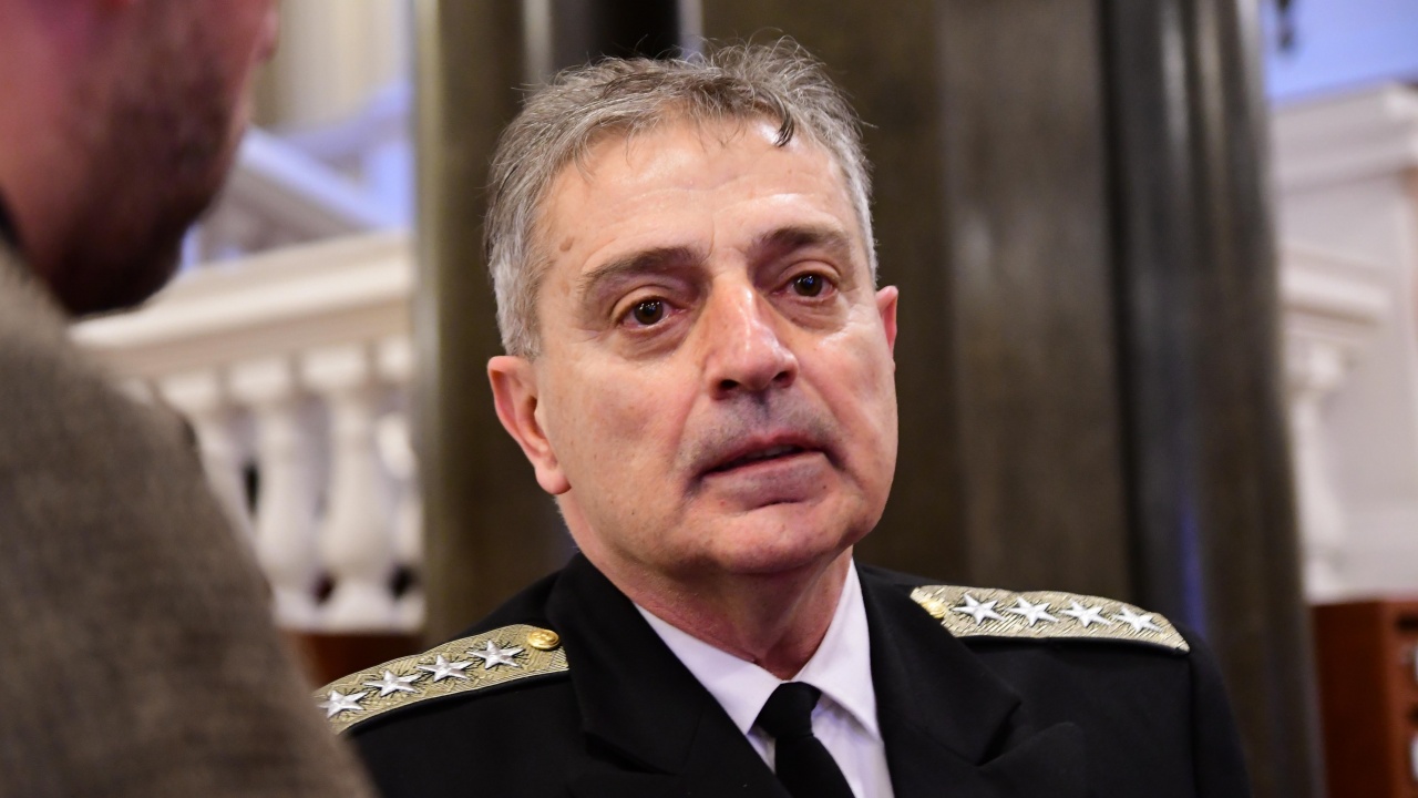 Адм. Ефтимов: България ще продължи с ускореното изграждане на способностите на армията