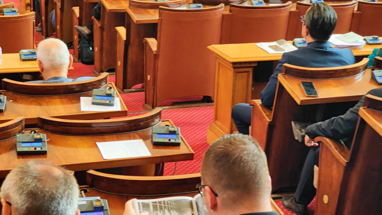 Традиционно на петъчното заседание на парламента е предвиден парламентарен контрол