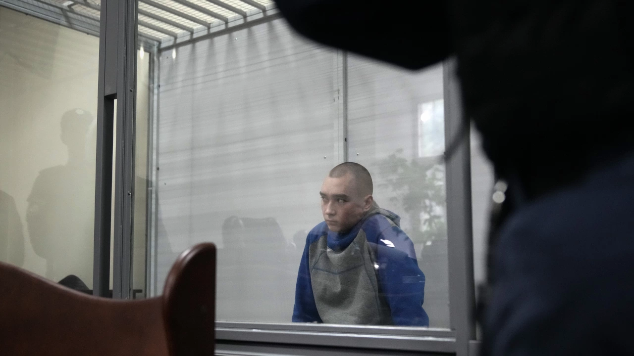 Руският войник съден в Киев за военно престъпление в Украйна