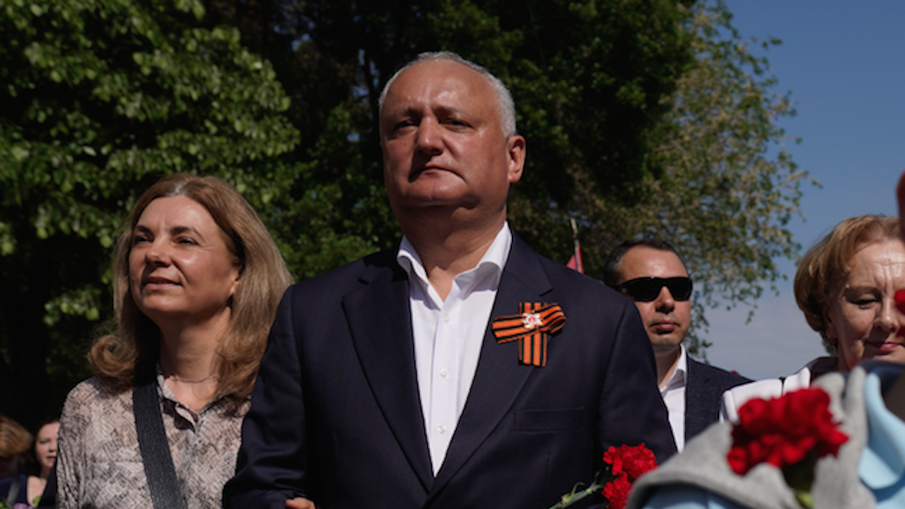 Полицията в Молдова все пак задържа бившия президент Игор Додон