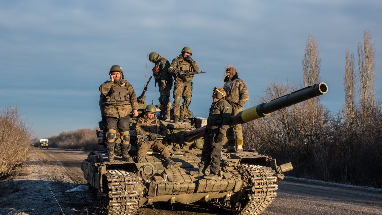 В украинската Луганска област има около 10 000 руски военни