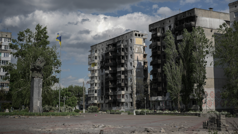 Най-малко 1500 са убитите в Северодонецк, съобщи кметът на града