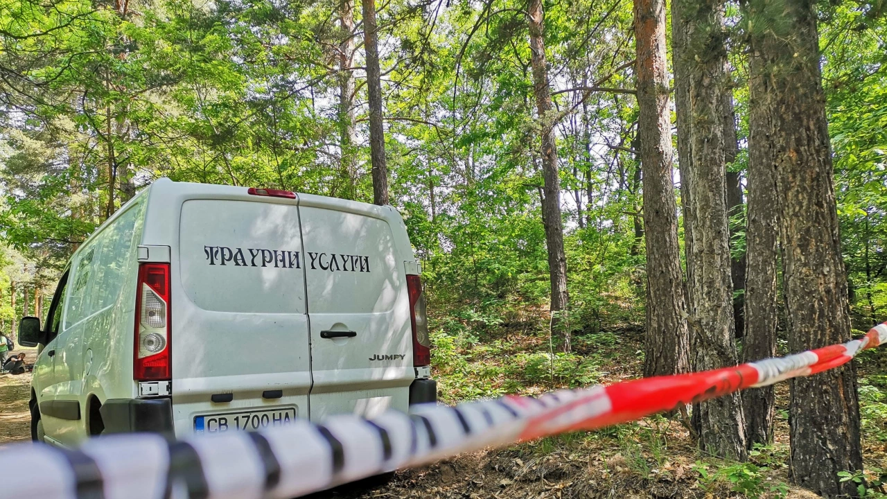 Гробарят Георги Енев който беше арестуван заради откритите човешки останки