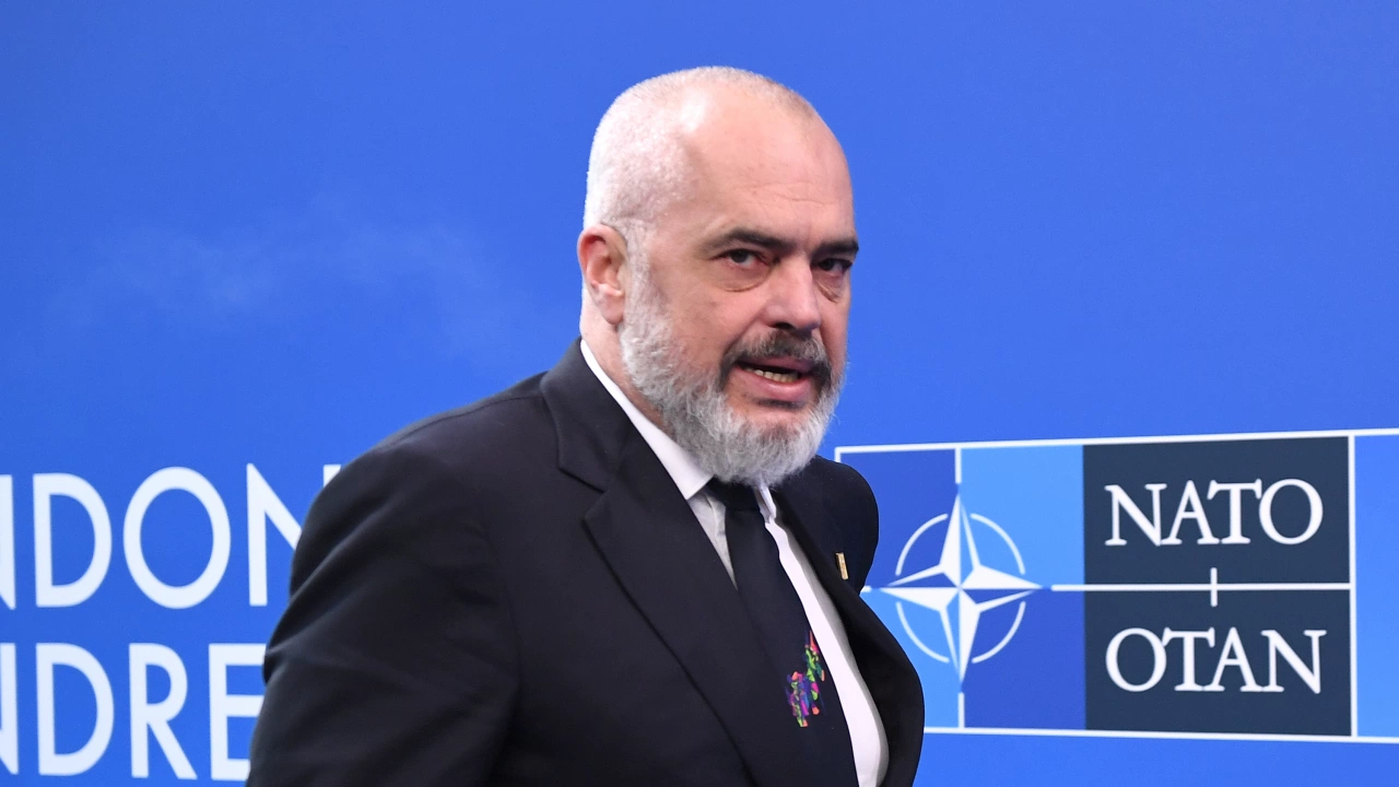 Албания предложи на НАТО военноморска база в опит да изтъкне