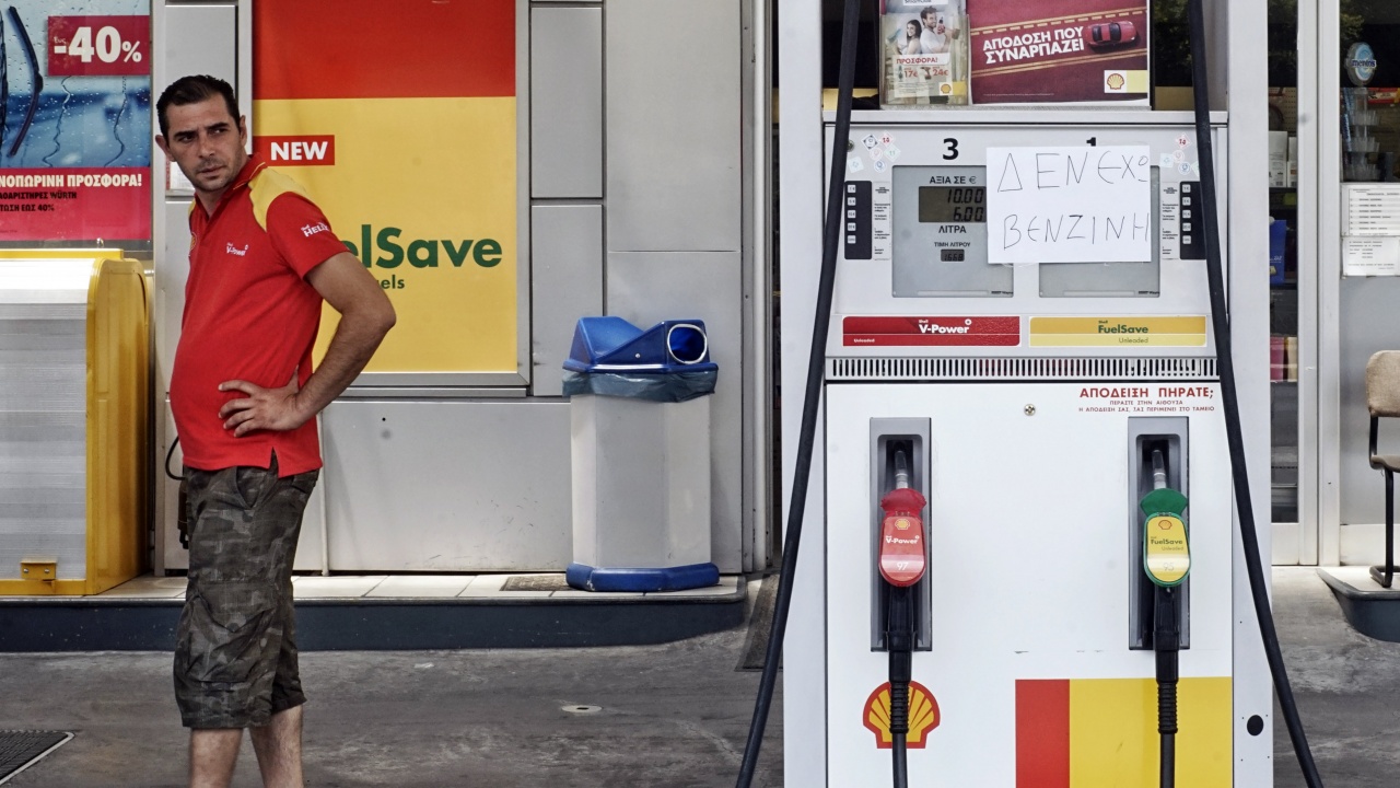 Високите цени на горивата в Гърция изправят бензиностанции и други бизнеси пред фалит