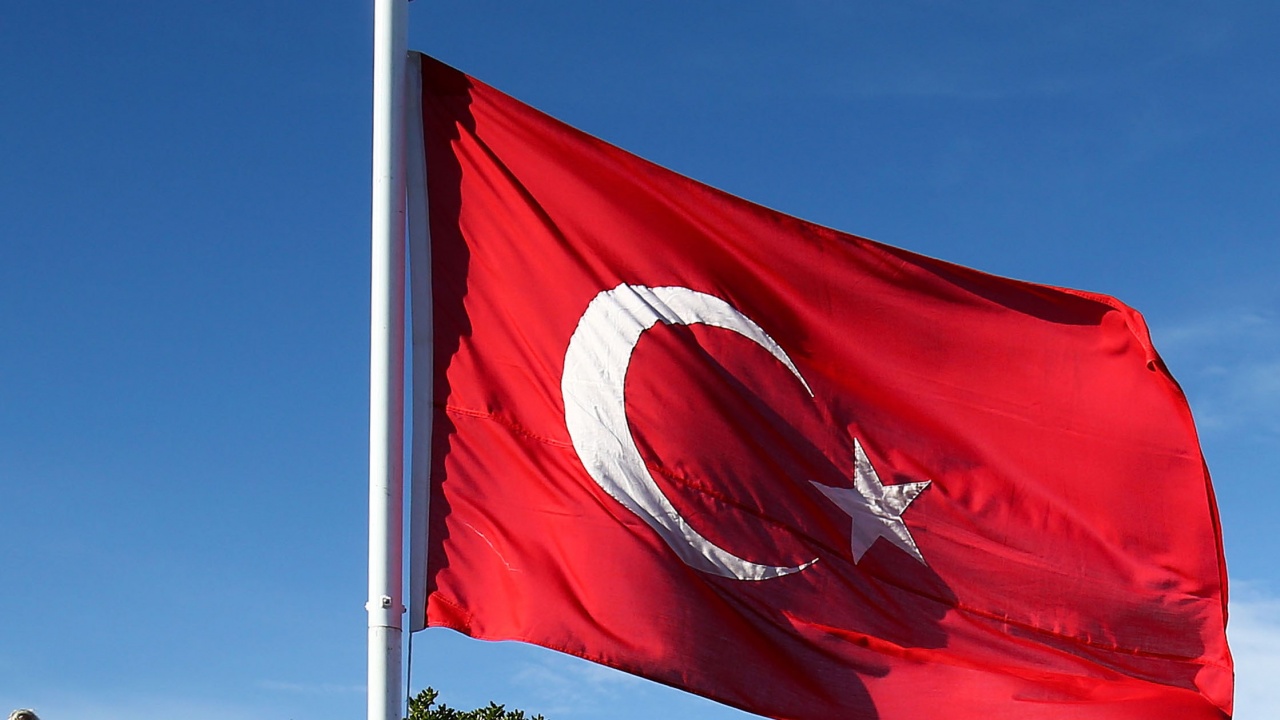 ЕСПЧ: Анкара незаконно е задържала за 14 месеца ръководителя на клона на Амнести интернешънъл в Турция