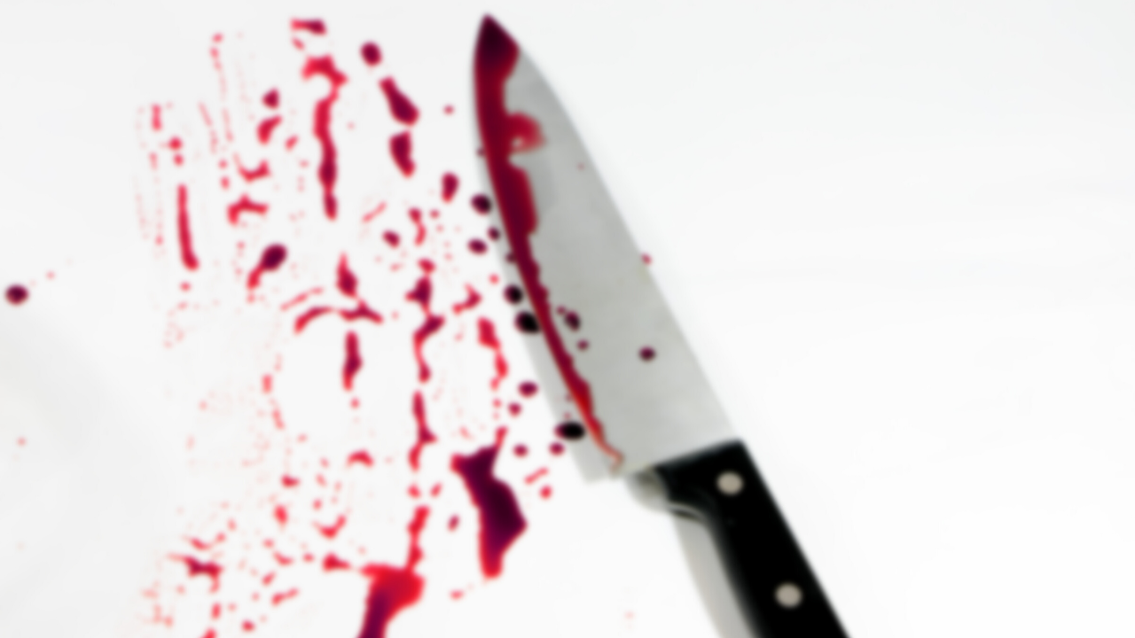 Пловдив: Майка закла 8-годишното си момиче с нож
