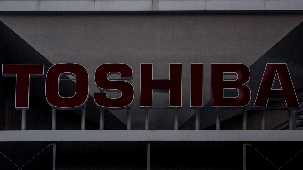 Японският технологичен гигант Тошиба (Toshiba) съобщи, че е получил осем