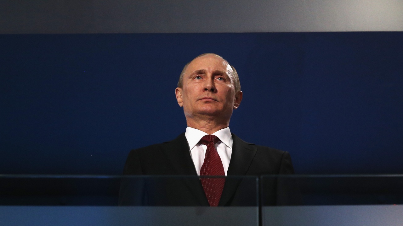 Путин се е вкопчил в някакво подобие на нормалност, докато войната му продължава