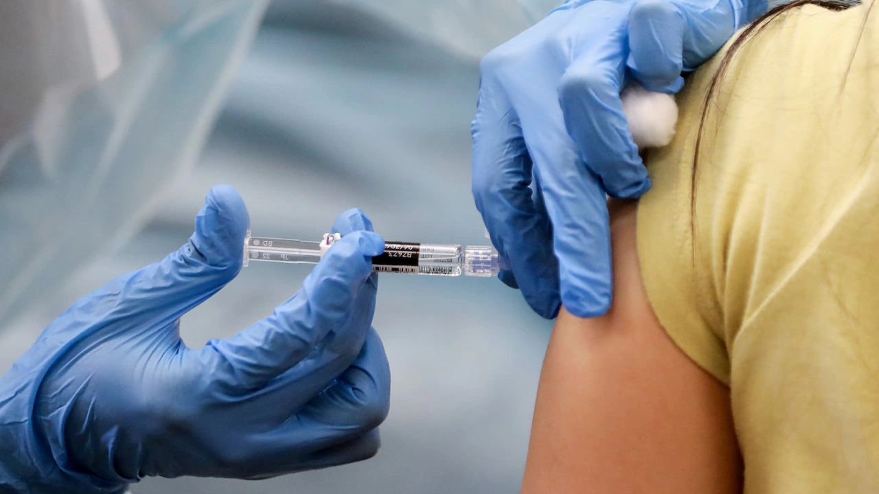 Над 6200 румънци са се ваксинирали срещу КОВИД 19 в седмицата