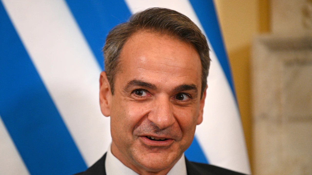 Гръцкият премиер Кириакос МицотакисКириакос Мицотакис – гръцки икономист и политик Мицотикис