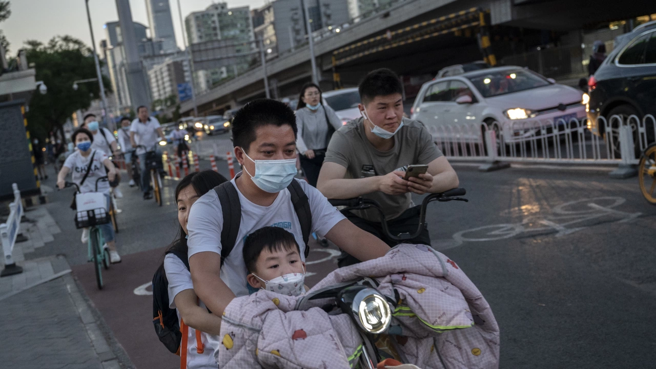 Китайската столица Пекин съобщи за 16 нови вътрешно предадени симптоматични