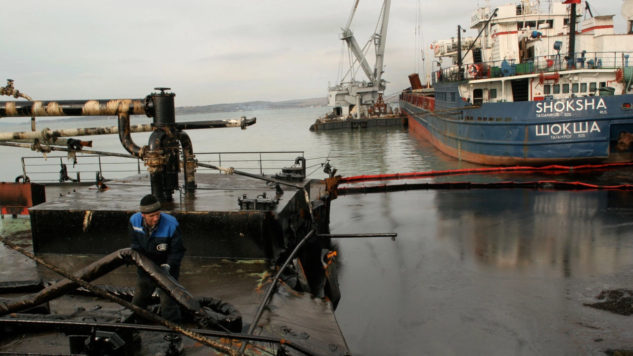 Ембаргото върху вноса по море на руски суров петрол ще