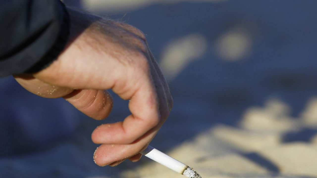 Гърция ще има своя първи плаж без цигарен дим съобщава