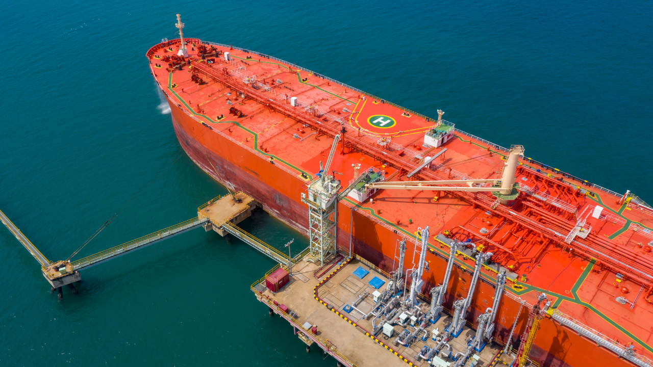 Пристигна първият танкер втечнен газ от САЩ за България
