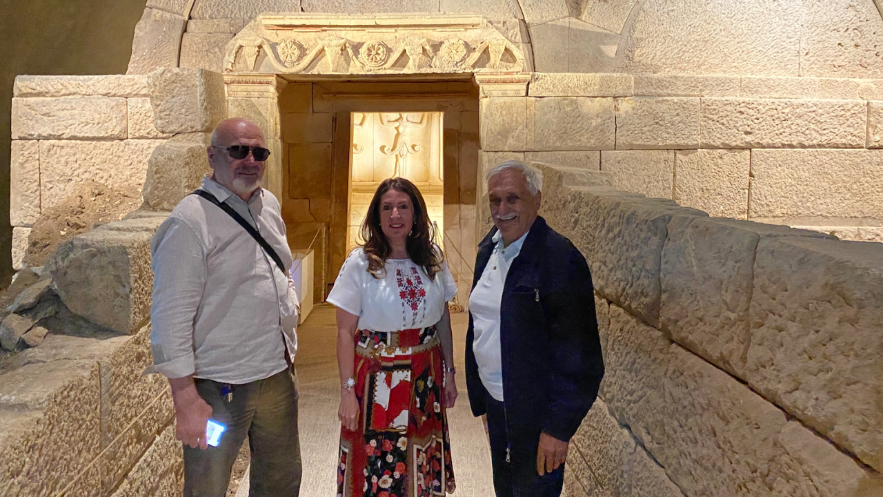 Херо Мустафа присъства на откриването на проекта по осъвременяване на експонирането на Тракийската гробница край Свещари 