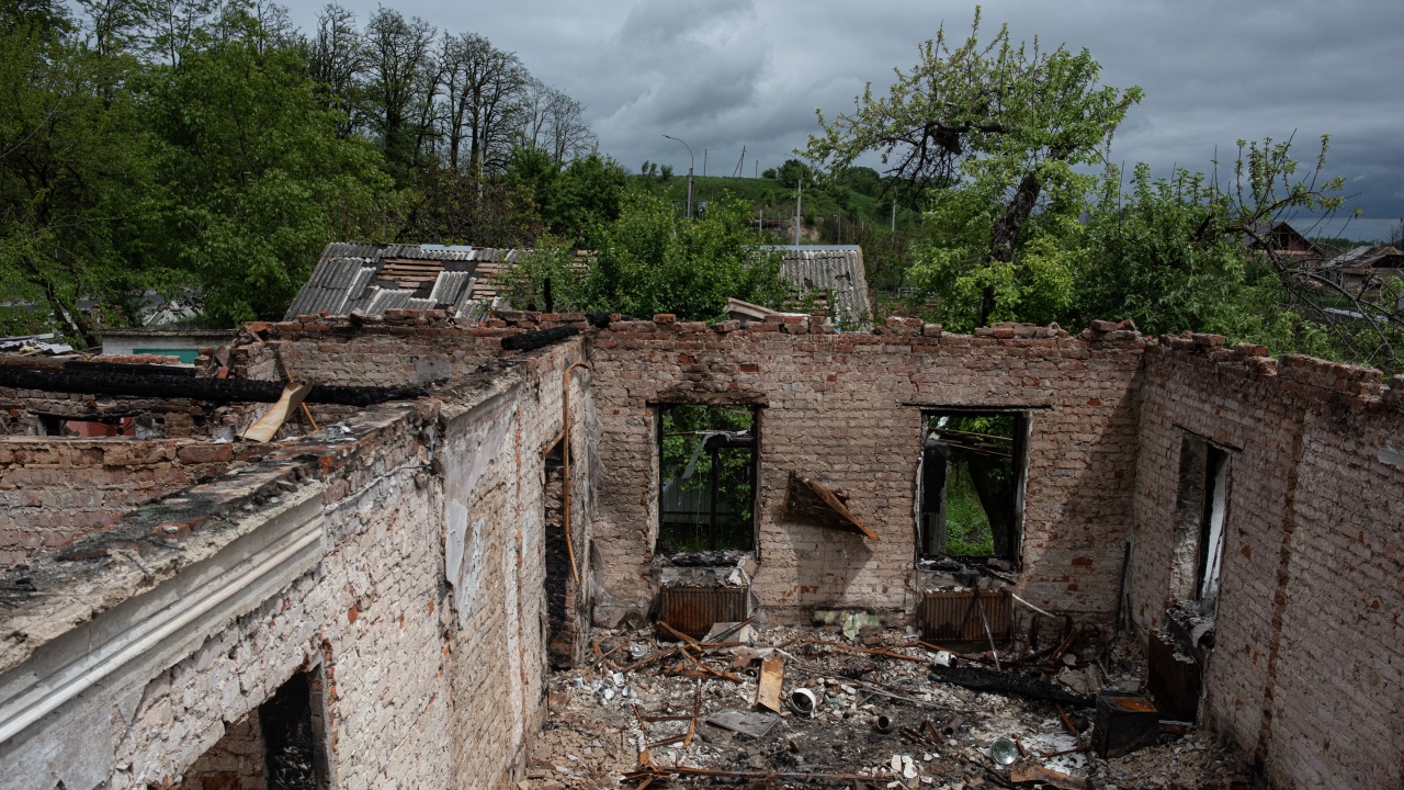 Украйна: Четирима души загинаха при артилерийски обстрел на химически завод в Северодонецк
