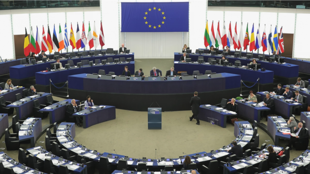 ЕП активира процеса за промяна на Договорите за ЕС