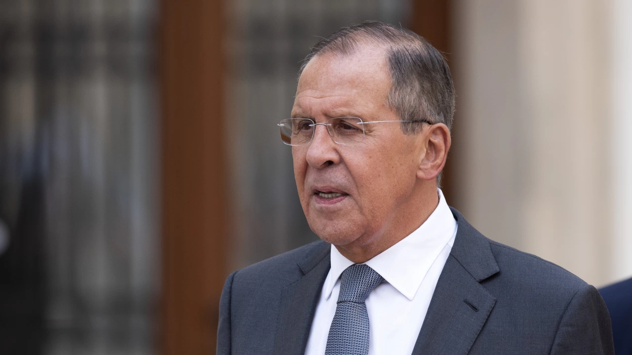 Руският министър на външните работи определи днес като безпрецедентно затварянето