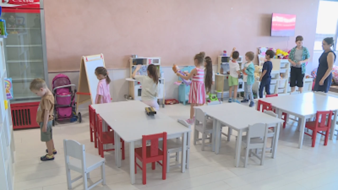 Във Варна вече трети месец продължава да работи специален детски