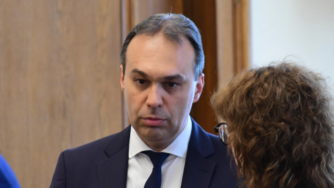 Министърът на отбраната Драгомир Заков даде изявление във връзка със