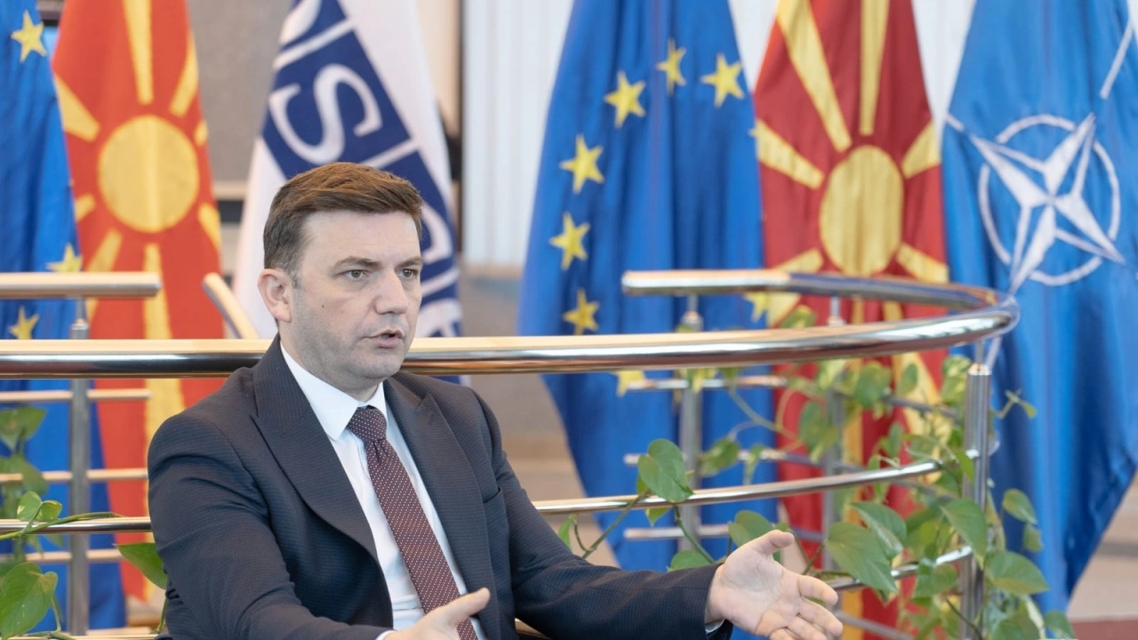 Министърът на външните работи на Република Северна Македония Буар Османи