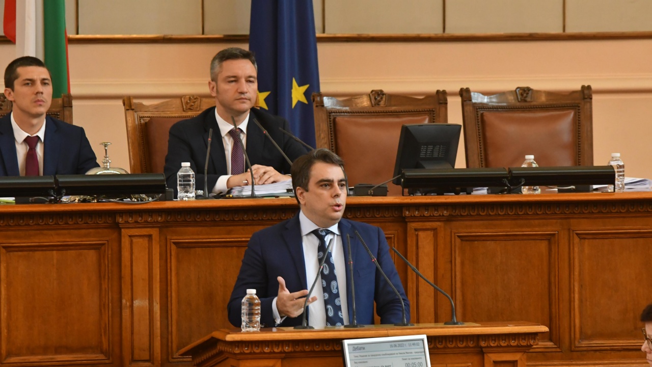 Асен Василев: Основните акценти в актуализацията на бюджета са свързани с антикризисните мерки
