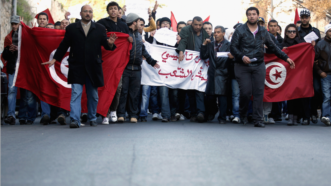 Протести в Тунис