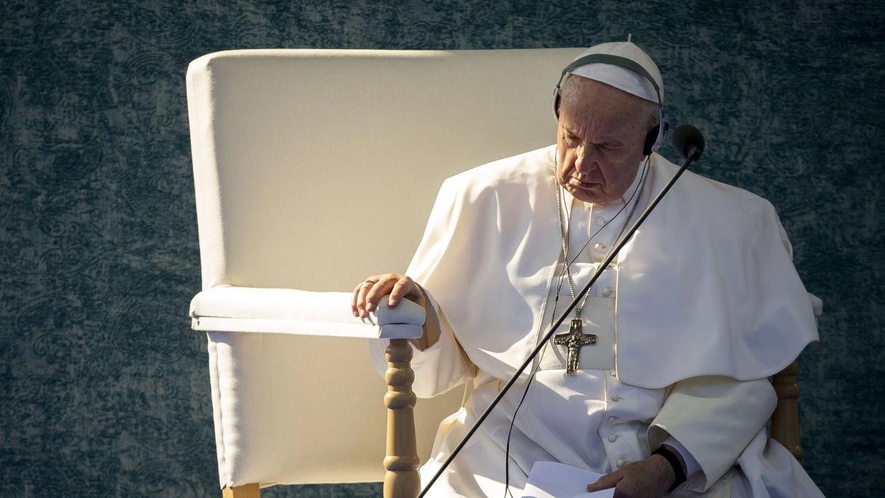 Папа Франциск отказа да различва добро и лошо във войната в
