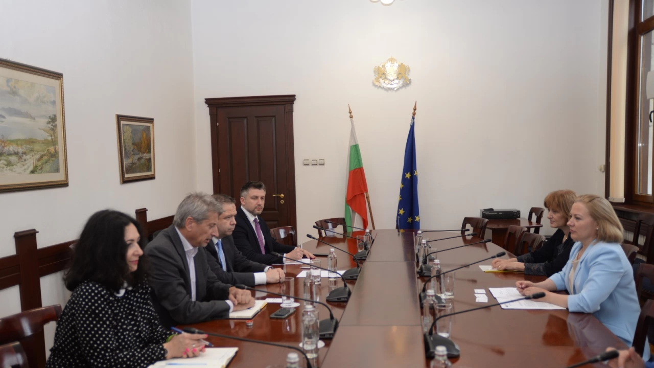 Министърът на правосъдието и заместник министър Юлия Ковачева се срещнаха с